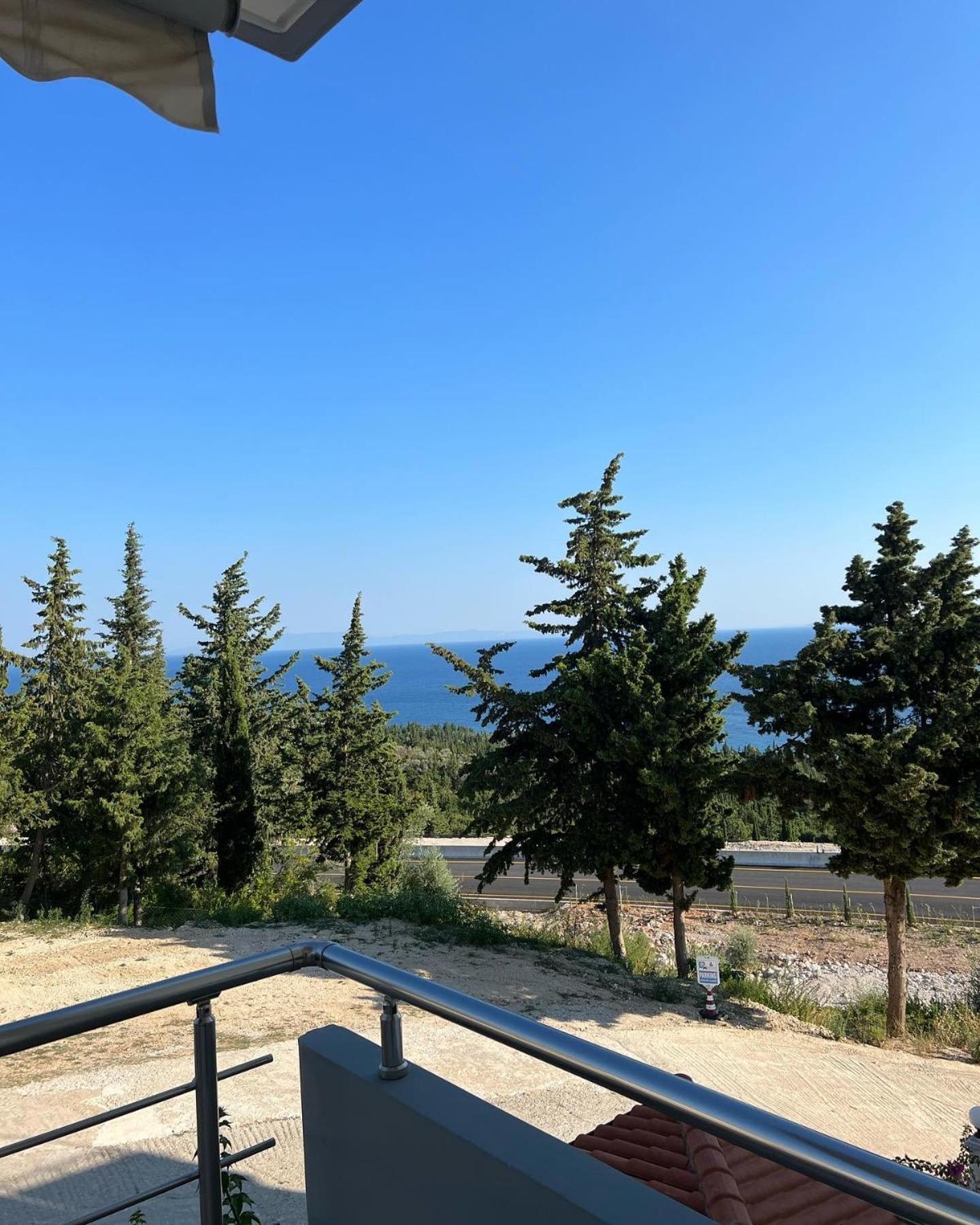 Perivolos Bed & Breakfast Dhermi
